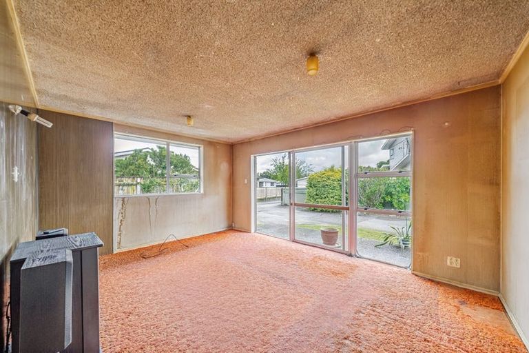 Photo of property in 1/22 Burns Grove, Trentham, Upper Hutt, 5018