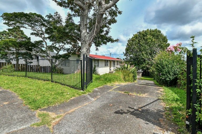 Photo of property in 13 Lismore Place, Papatoetoe, Auckland, 2025