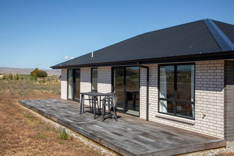 Photo of property in 21 Thyme Fields Road, Springvale, 9393