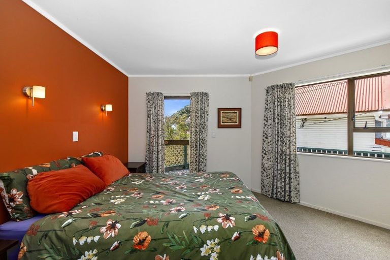 Photo of property in 53 Hankey Street, Mount Cook, Wellington, 6011