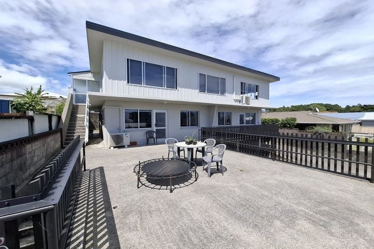 Photo of property in 33 Fulford Street, New Plymouth, 4310
