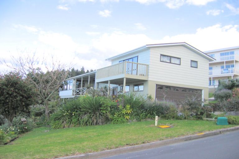 Photo of property in 139 Tuna Place, Onemana, Whangamata, 3691