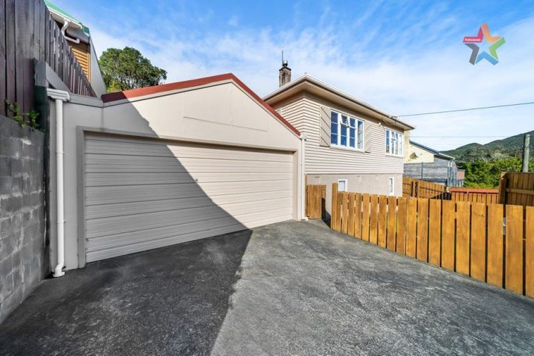 Photo of property in 99 Sunshine Avenue, Karori, Wellington, 6012