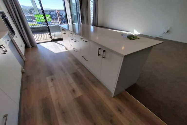 Photo of property in 202/2 Onepu Road, Kilbirnie, Wellington, 6022