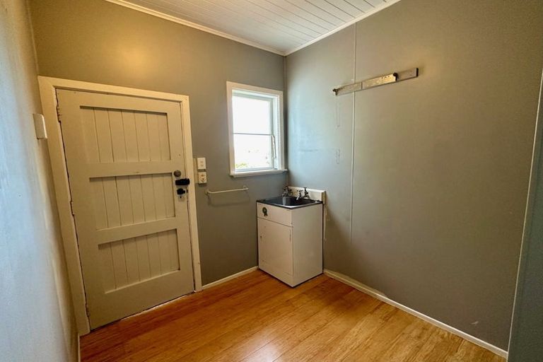 Photo of property in 29 Swiss Avenue, Gonville, Whanganui, 4501