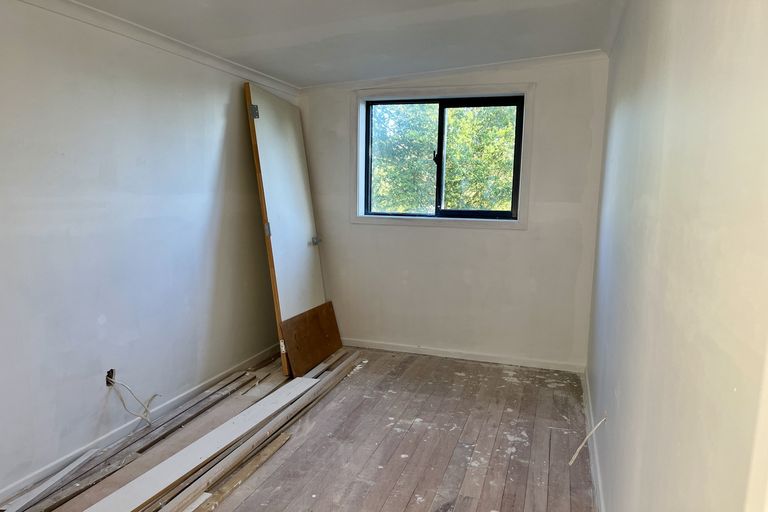 Photo of property in 27 Nore Street, Waihola, Milton, 9073