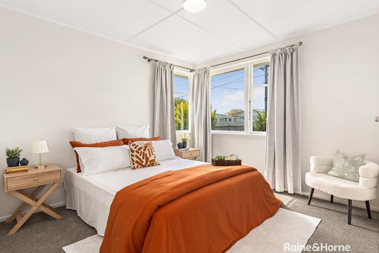 Photo of property in 3 Frederick Street, Carterton, 5713