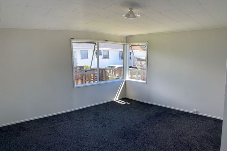 Photo of property in 6 Blanche Way, Half Moon Bay, Auckland, 2012