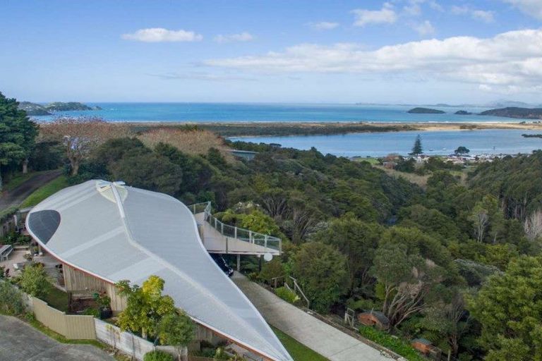 Photo of property in 56 Te Arapuke Way, Ngunguru, Whangarei, 0173