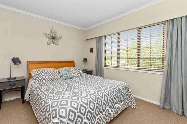 Photo of property in 11 Muritai Crescent, Havelock North, 4130