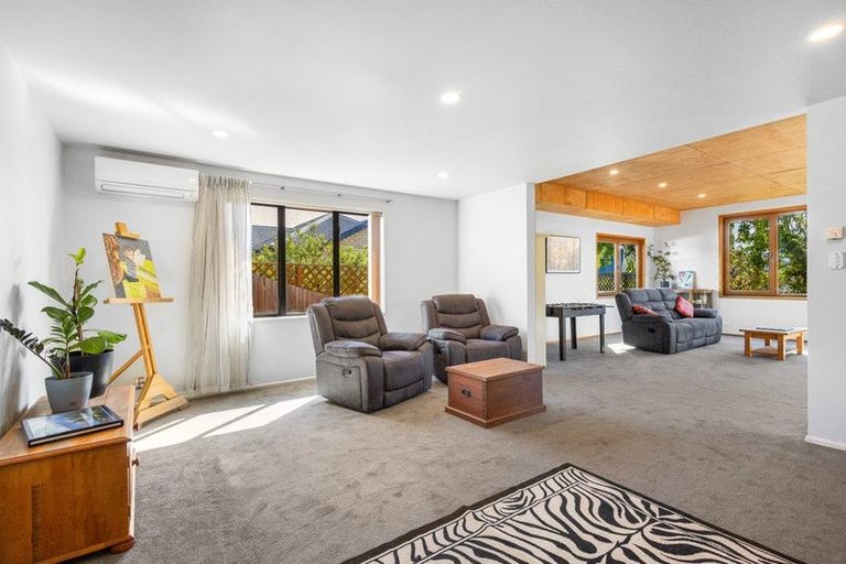 Photo of property in 10 Evatt Street, Bryndwr, Christchurch, 8053