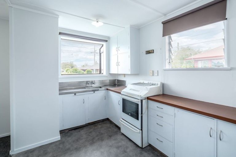 Photo of property in 100 Kuripuni Street, Kuripuni, Masterton, 5810