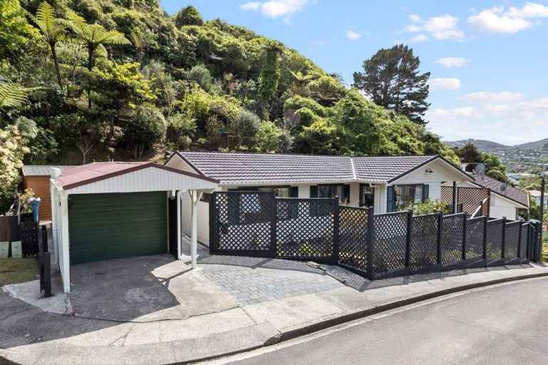 Photo of property in 52 Hathaway Avenue, Karori, Wellington, 6012