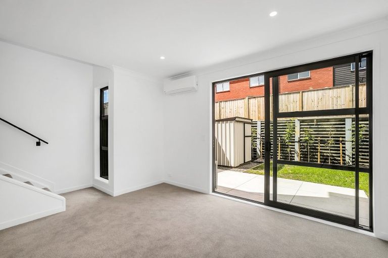 Photo of property in 27c O'meara Street, Swanson, Auckland, 0614