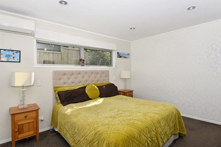 Photo of property in 235g Titirangi Road, Titirangi, Auckland, 0604