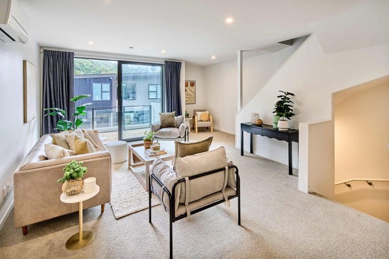 Photo of property in 23 Rua Kai Way, Brooklyn, Wellington, 6021