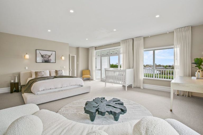 Photo of property in 25 Patterson Road, Hurworth, New Plymouth, 4310