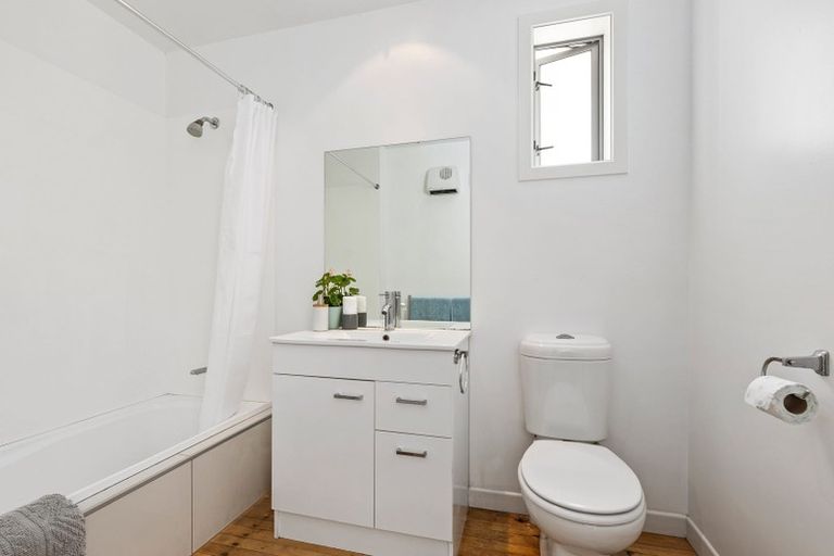 Photo of property in 11 Campbell Road, Mount Maunganui, 3116