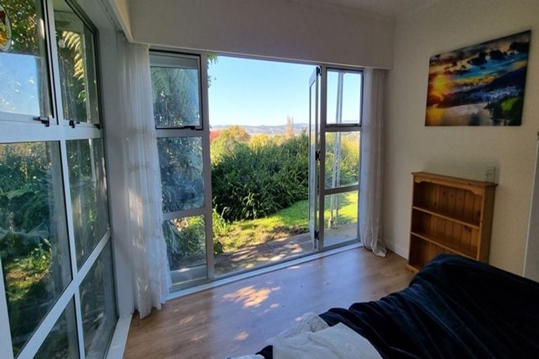 Photo of property in 11 Fenton Terrace, Cockle Bay, Auckland, 2014