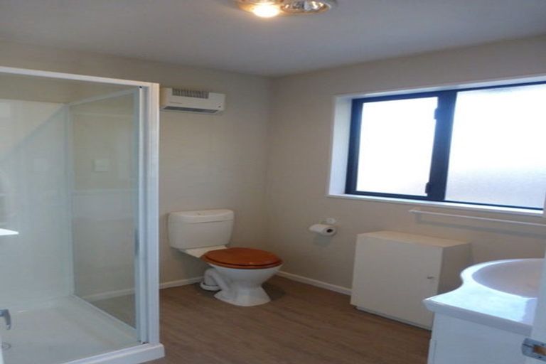 Photo of property in 35 Shearwater Drive, Woolston, Christchurch, 8023