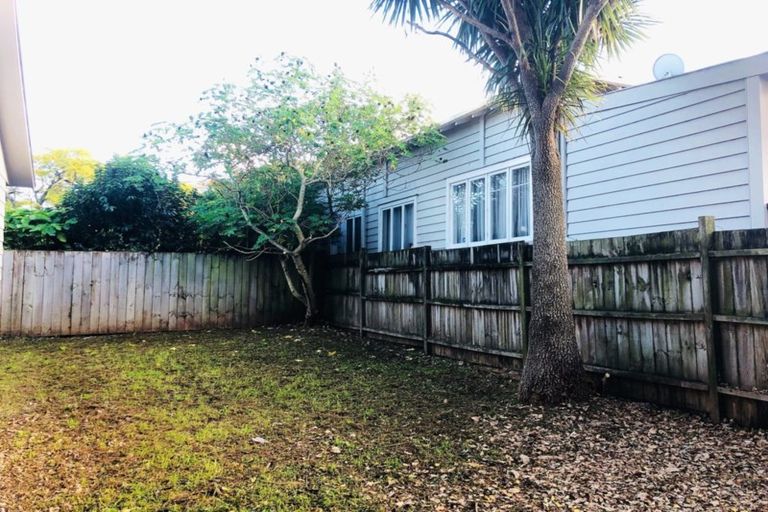 Photo of property in 2/164 Church Street, Onehunga, Auckland, 1061