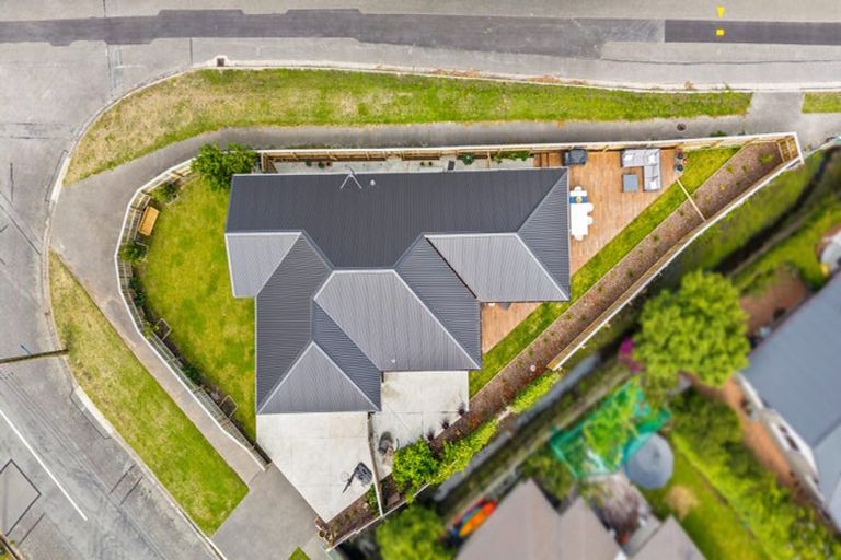 Photo of property in 52 Whitfield Street, Sumner, Christchurch, 8081