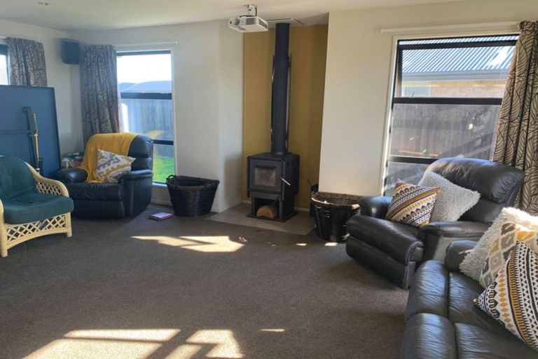 Photo of property in 14 Andesite Drive, Rolleston, 7614