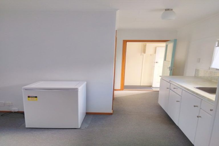 Photo of property in 25 Fulford Street, New Plymouth, 4310