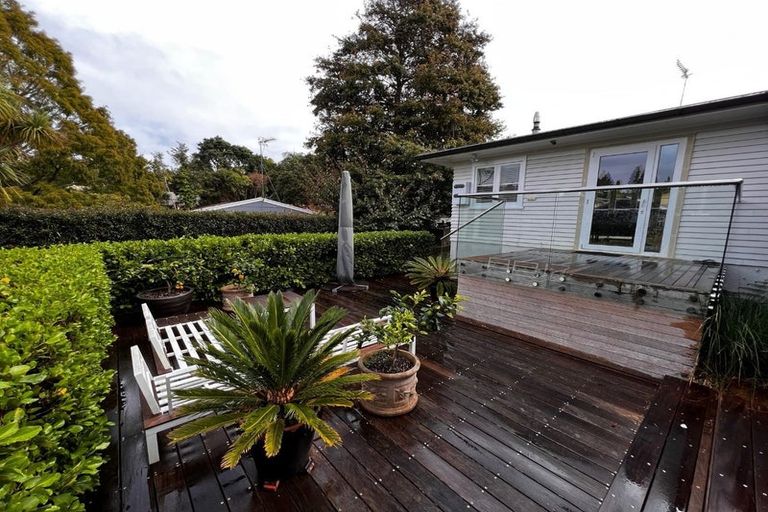 Photo of property in 1/73 Verran Road, Birkenhead, Auckland, 0626