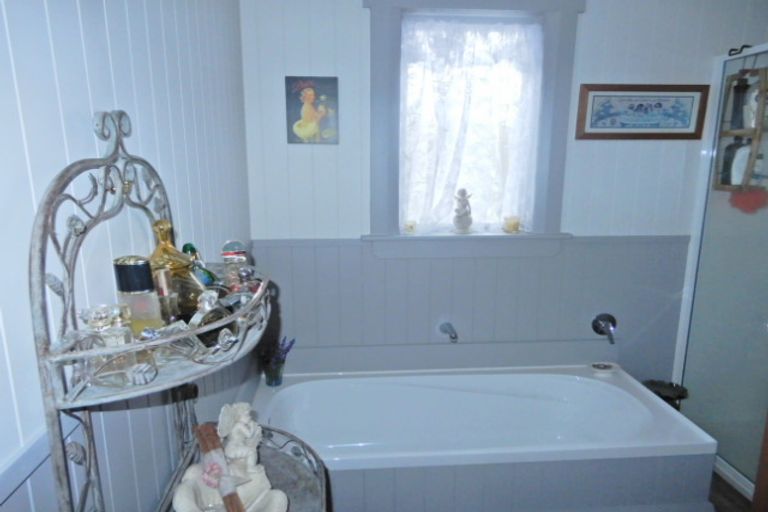 Photo of property in 2 Porritt Place, Putaruru, 3411