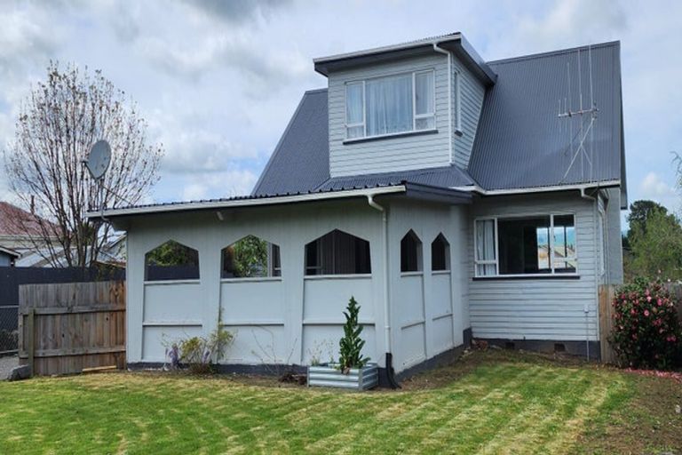 Photo of property in 13 Stanley Street, Dannevirke, 4930