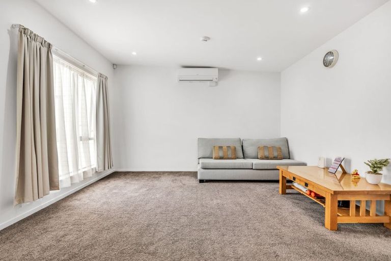 Photo of property in 6 Manahau Lane, Flat Bush, Auckland, 2019