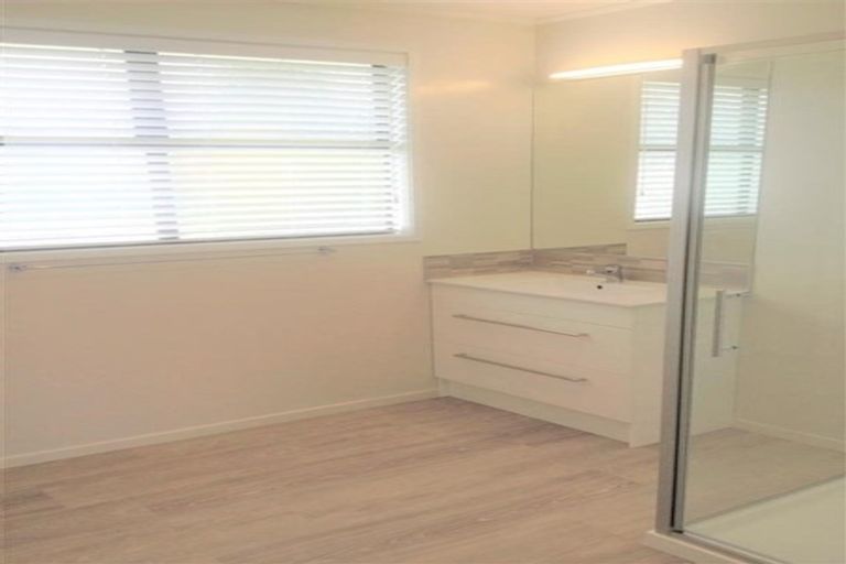 Photo of property in 37 Jonathon Street, Brookfield, Tauranga, 3110