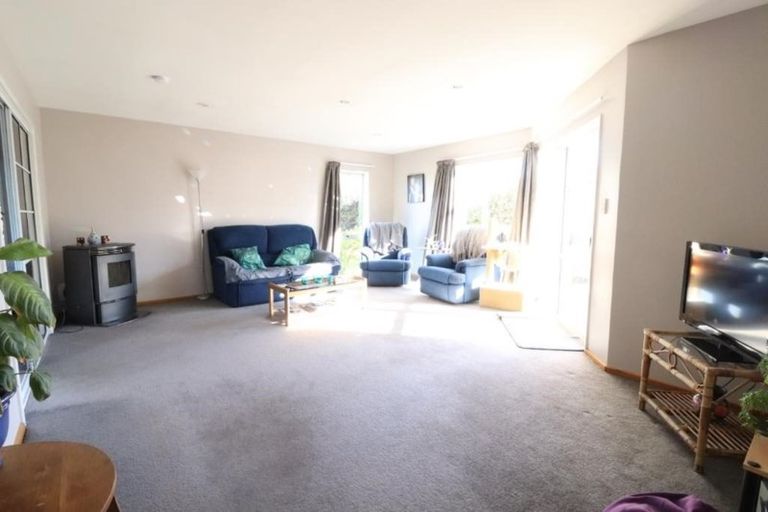 Photo of property in 1 Birdling Place, Halswell, Christchurch, 8025