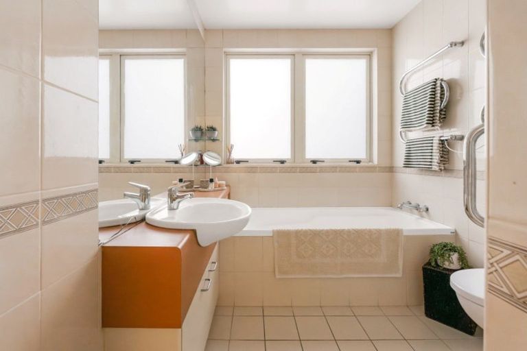 Photo of property in 37b May Street, Mount Maunganui, 3116