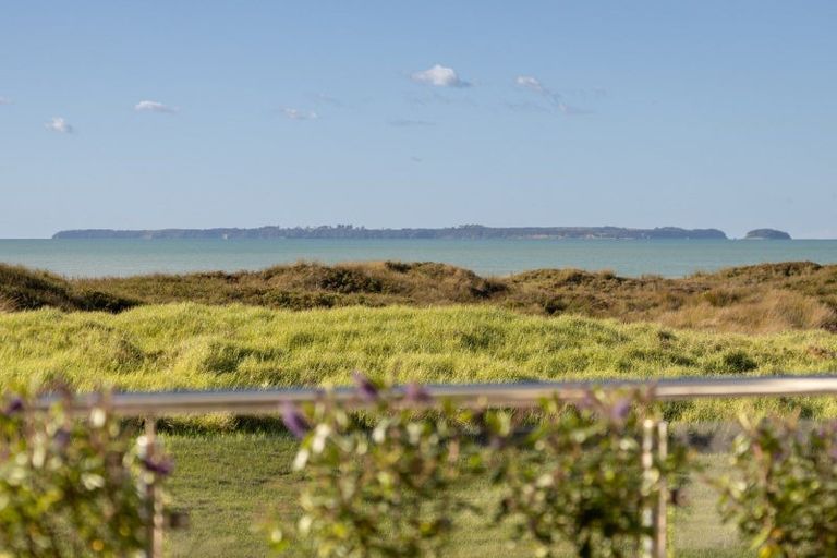 Photo of property in 822a Papamoa Beach Road, Papamoa Beach, Papamoa, 3118