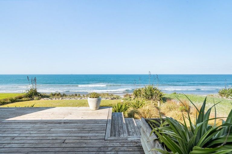 Photo of property in 151 Pukehina Parade, Pukehina, Te Puke, 3189