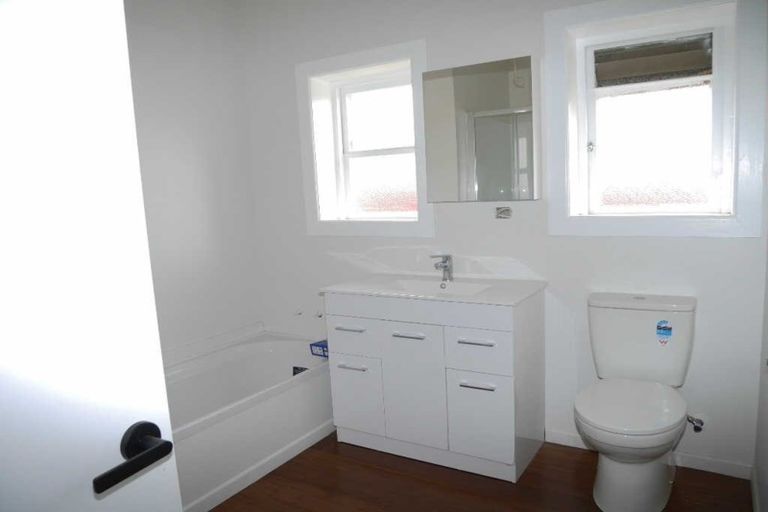 Photo of property in 30 Michael Road, Paraparaumu Beach, Paraparaumu, 5032