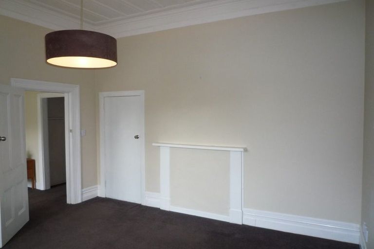 Photo of property in 58 Manor Place, Dunedin Central, Dunedin, 9016