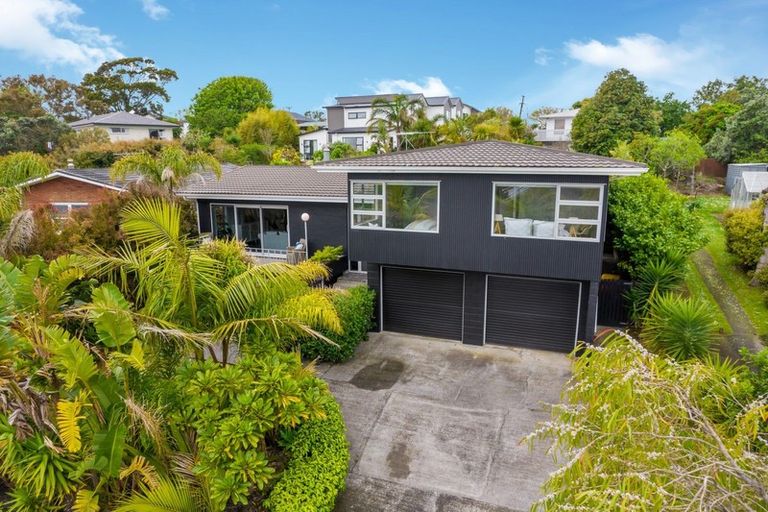 Photo of property in 15 Landop Terrace, Howick, Auckland, 2014