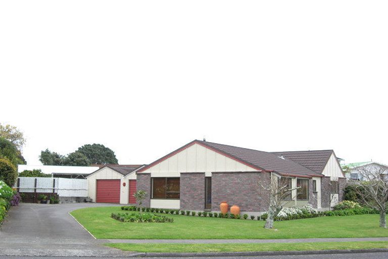 Photo of property in 71 Sunnyvale Street, Bell Block, New Plymouth, 4312