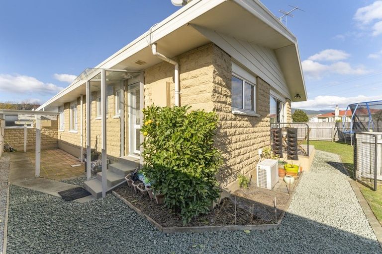 Photo of property in 3/132 Parkers Road, Tahunanui, Nelson, 7011
