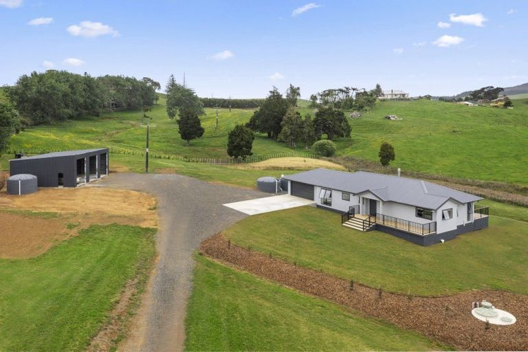 Photo of property in 64 Ruapuke Road, Raglan, 3296