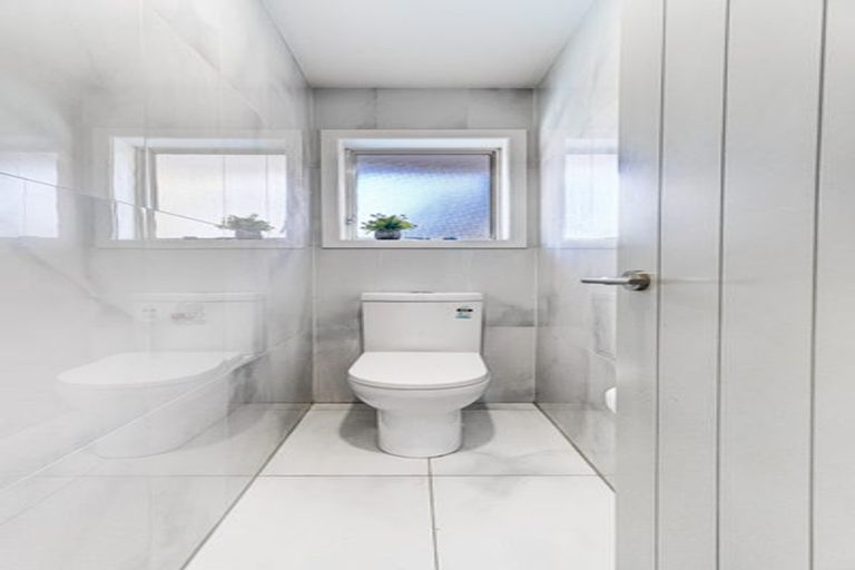 Photo of property in 2 Edendale Road, Somerville, Auckland, 2014