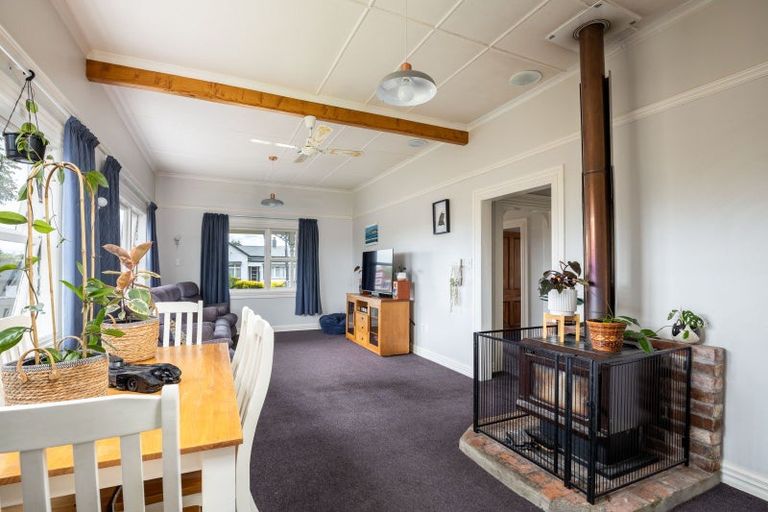 Photo of property in 22 Cutfield Street, Inglewood, 4330