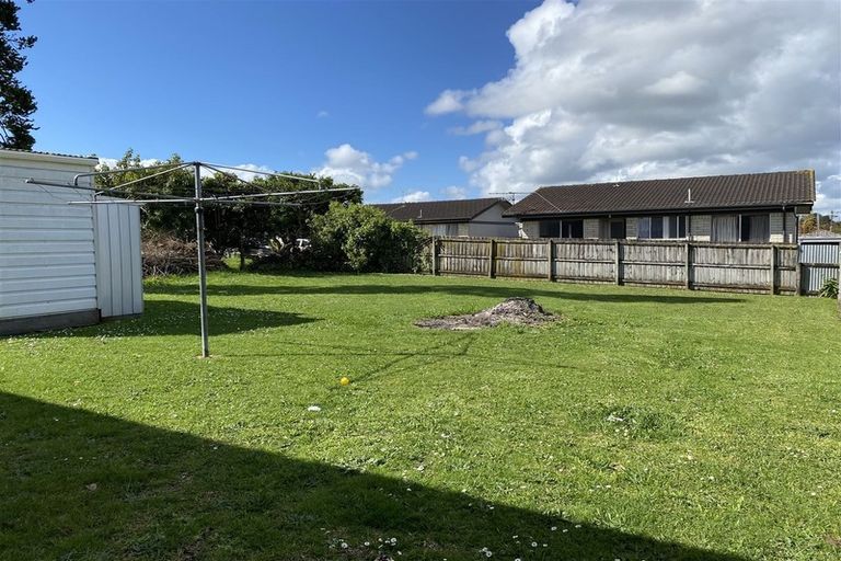 Photo of property in 2 Rogers Road, Manurewa, Auckland, 2102