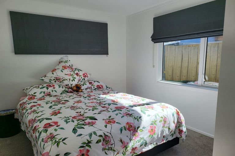 Photo of property in 18 Marine Parade South, Foxton Beach, Foxton, 4815