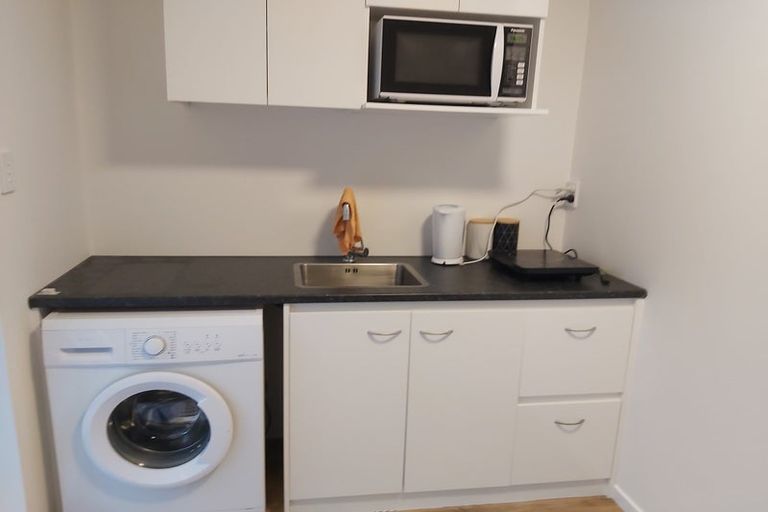 Photo of property in 5 Porritt Avenue, Chatswood, Auckland, 0626