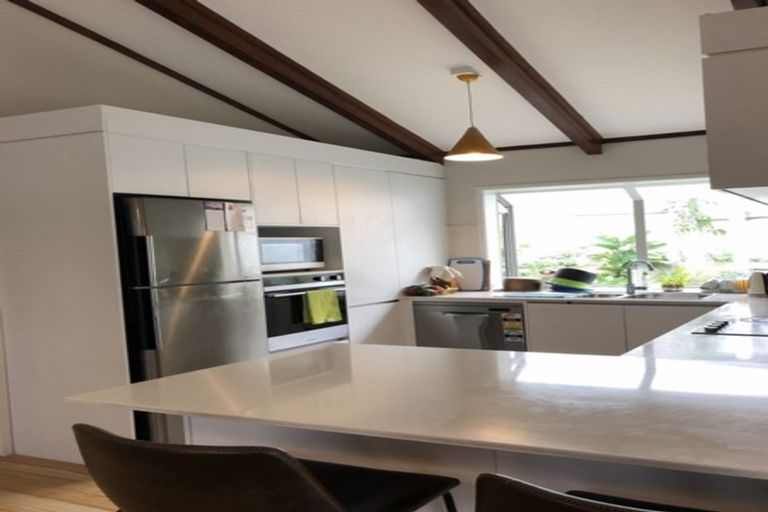 Photo of property in 66 Gossamer Drive, Pakuranga Heights, Auckland, 2010