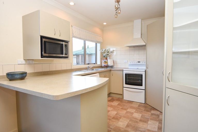 Photo of property in 9 Alexis Greer Lane, Carterton, 5713